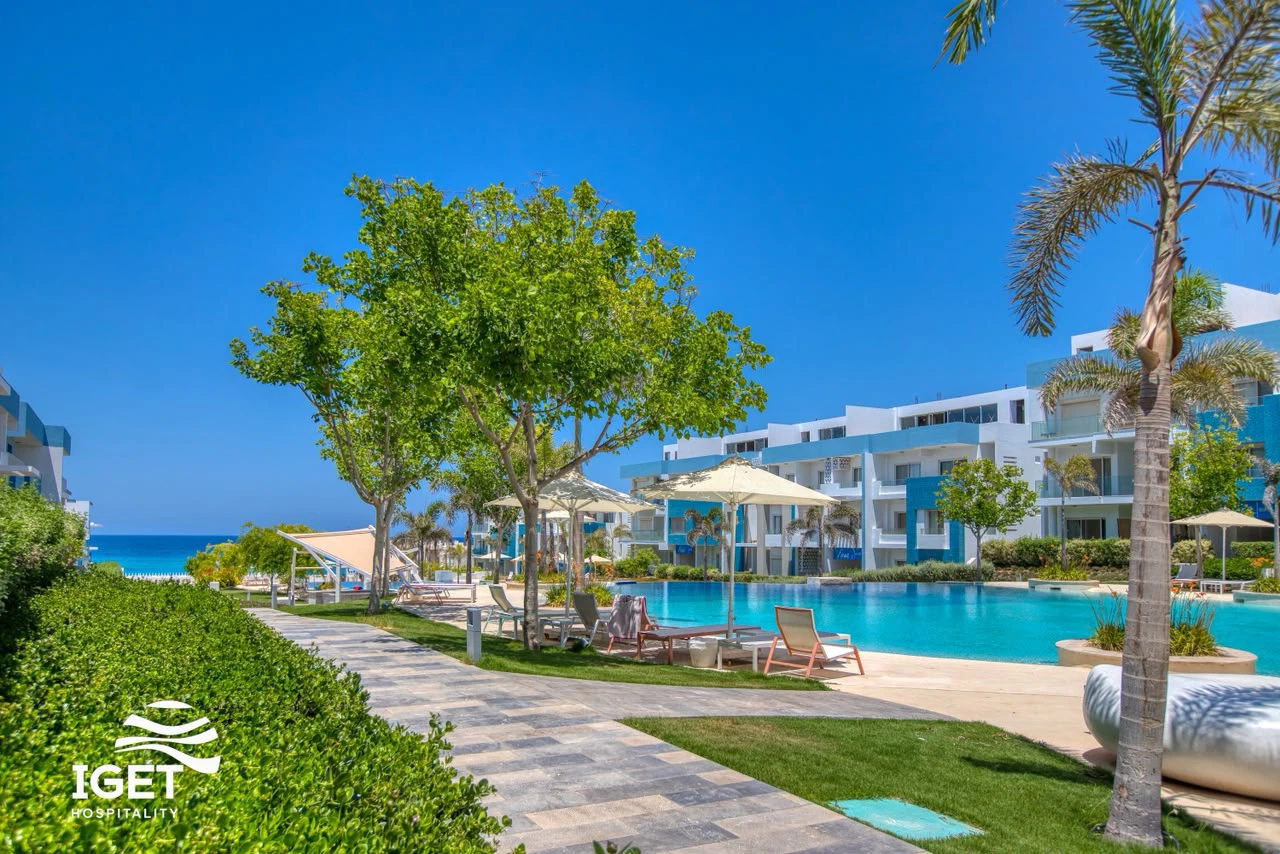 ImageOf Luxury Serviced Apartment with Direct Sea & Pool Views